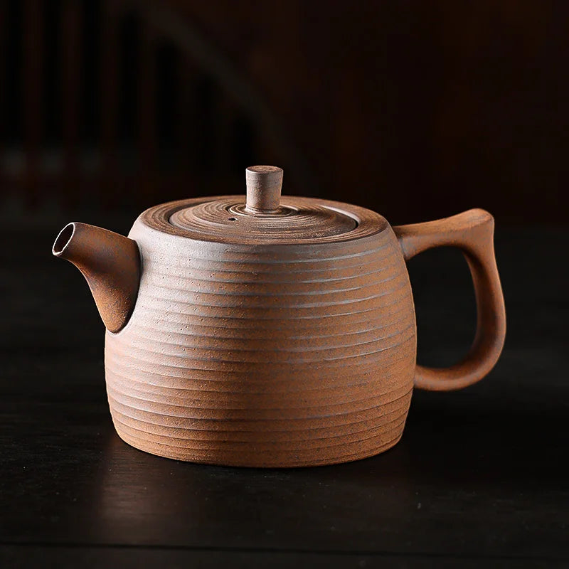 Theiere artisanale ceramique brute style zen individuel