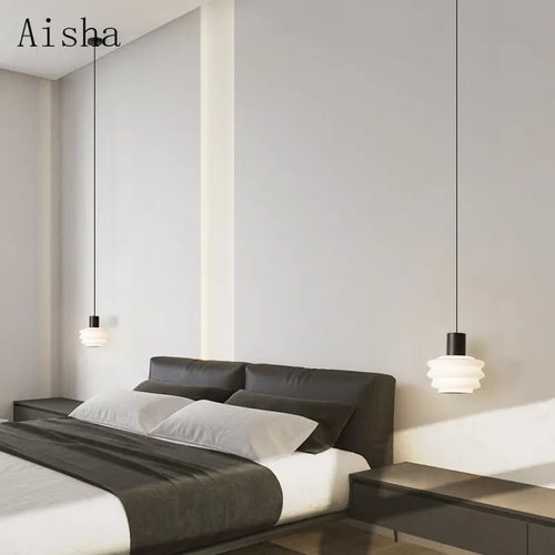 Transparent acrylic pendant light for minimalist interior decor - vue 4 sur 9