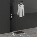 porte-vêtements nordique léger et moderne pour rangement élégant