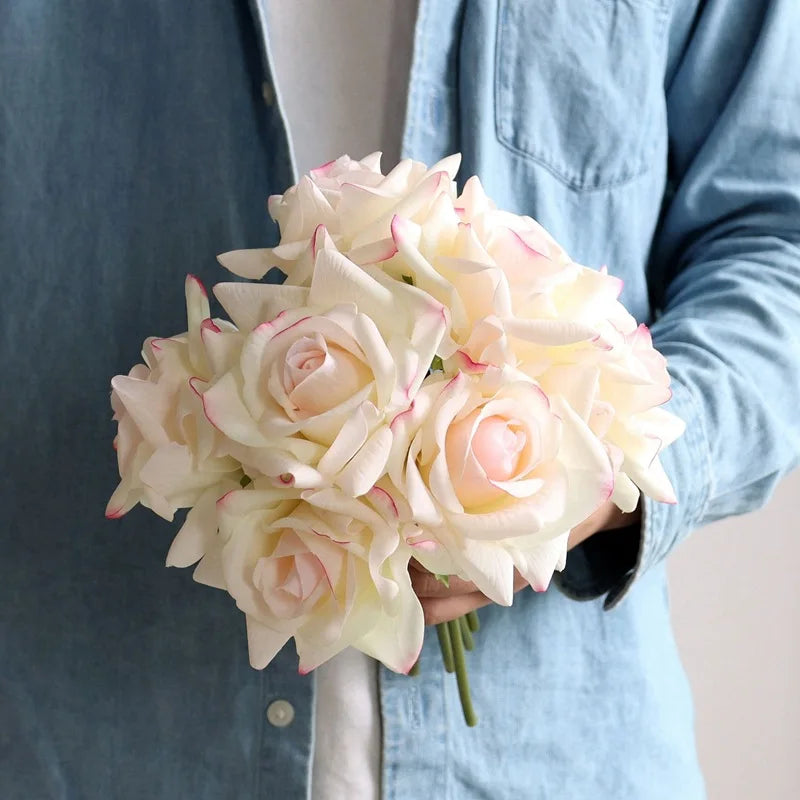 Realistic artificial rose bouquet for weddings and decoration - vue 6 sur 15