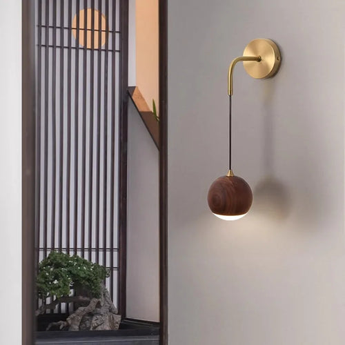 Walnut Wood Round ball Wall light, Wabi-sabi Modern style, Wall Sconces for Bedroom, Living, Corridor, Aisle balcony, Entrance - vue 3 sur 7