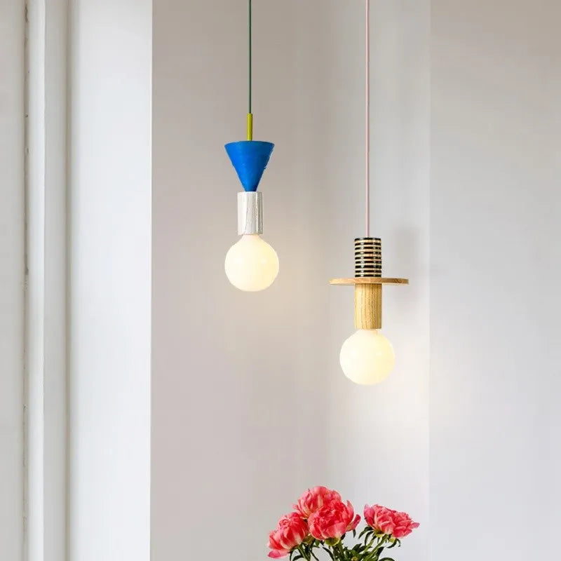 Suspension Memphis LED colorée à formes géométriques - vue 4 sur 18
