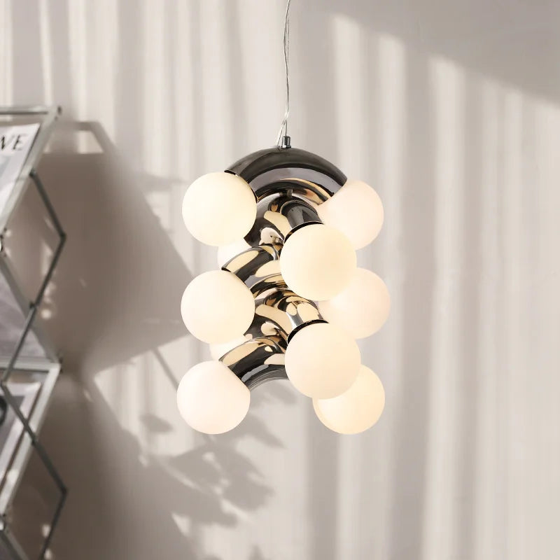 lustre moderne et créatif en forme de raisin style nordique vintage - vue 4 sur 12