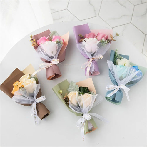 petit bouquet de roses artificielles pour la saint-valentin décoratif - vue 3 sur 13