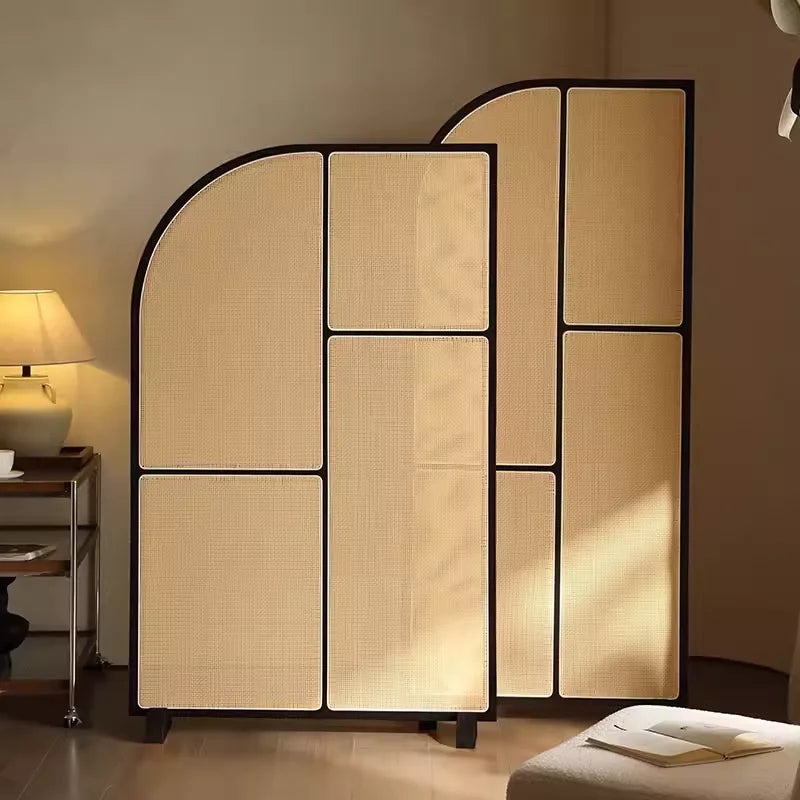 Japanese-style solid wood rattan screen partition is opposite the door to the home, living room entrance is blocked, and mobile - vue 18 sur 29