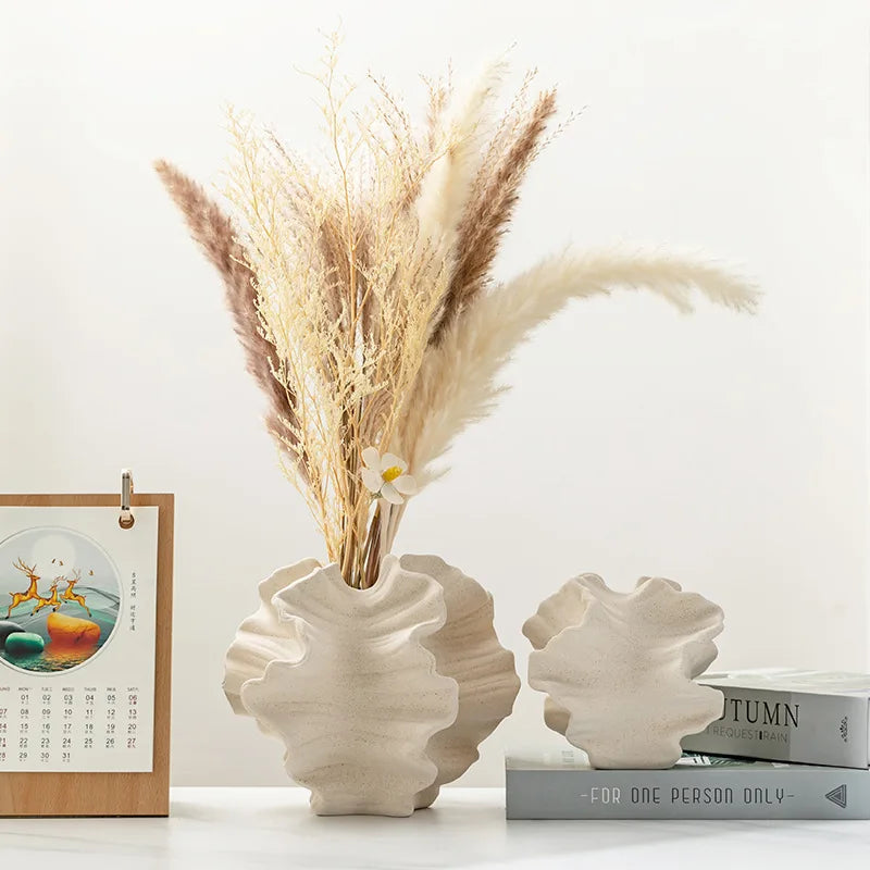 vase en céramique motifs géométriques pour décoration florale - vue 3 sur 8