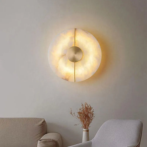 Applique murale LED ronde en marbre et cuivre doré - vue 3 sur 10