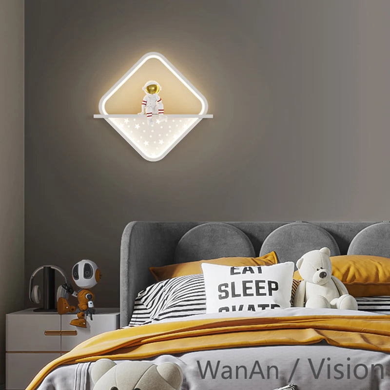 Modern minimalist moon astronaut bedside lamp - vue 5 sur 18