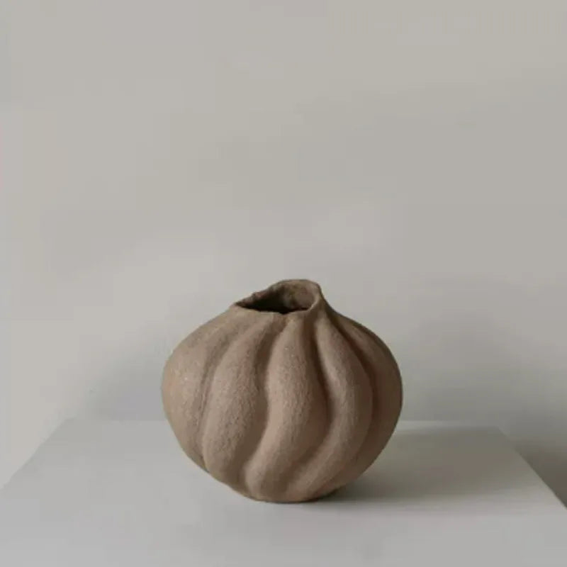 vase en céramique fait main pour décoration florale artisanale - vue 6 sur 10