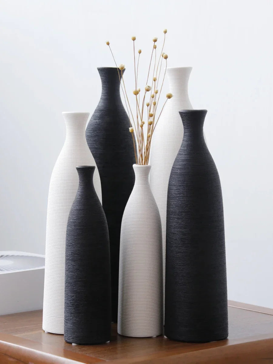 vase en céramique moderne pour décoration intérieure artisanale - vue 6 sur 15