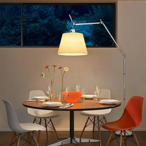 lampe de sol italienne réglable pour lecture et détente - vue 2 sur 9