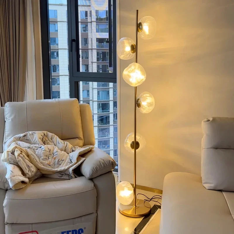 lampadaire en verre design nordique pour intérieur moderne - vue 4 sur 14
