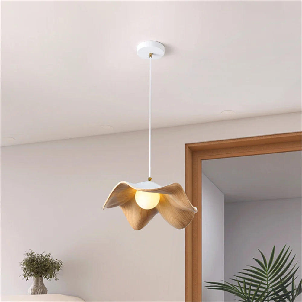 suspension en fer et bois style cottage nordique pour restaurant et loft - vue 6 sur 8