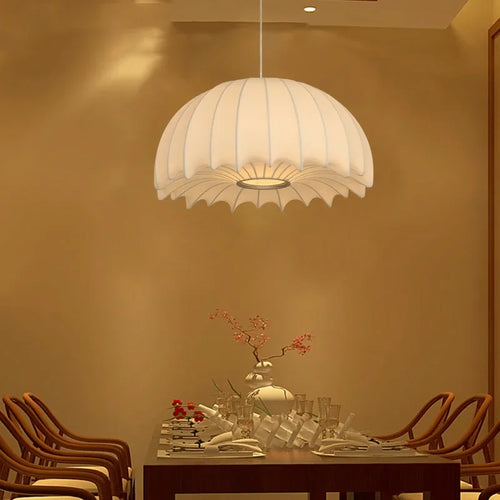 Suspension italienne en soie