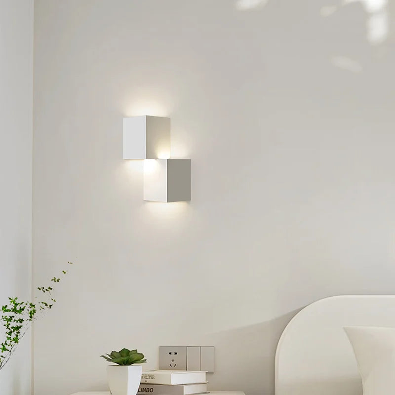 Nordic LED minimalist wall lamp for interior decoration - vue 4 sur 8