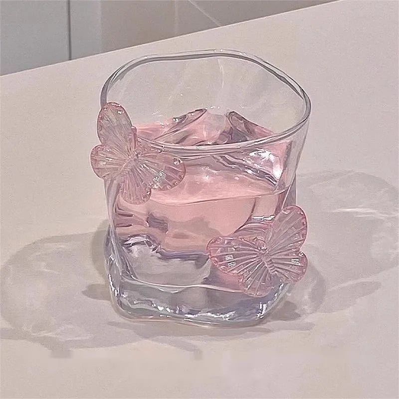 Verre irrégulier décor papillon 3d pour boissons table