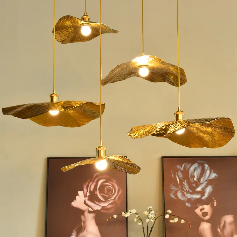 lustre simple en cuivre créatif en forme de lotus - vue 7 sur 9