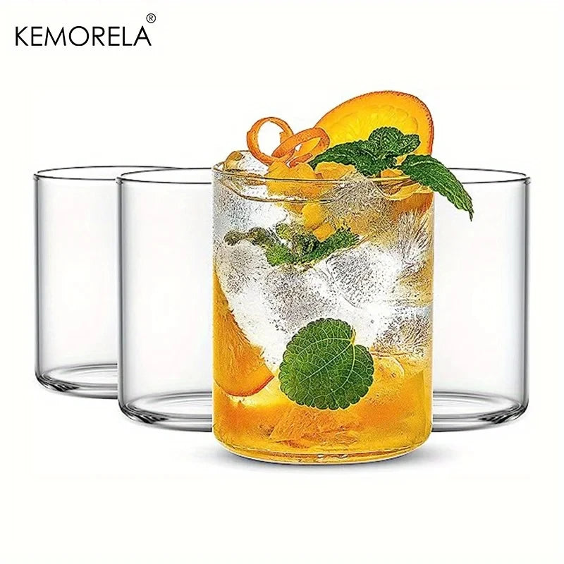 Verre transparent forme allongee style moderne pour boissons