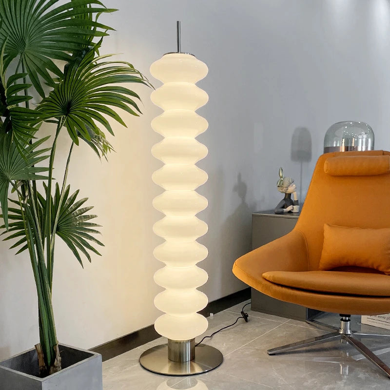 lampadaire net moderne simple pour séjour à la maison