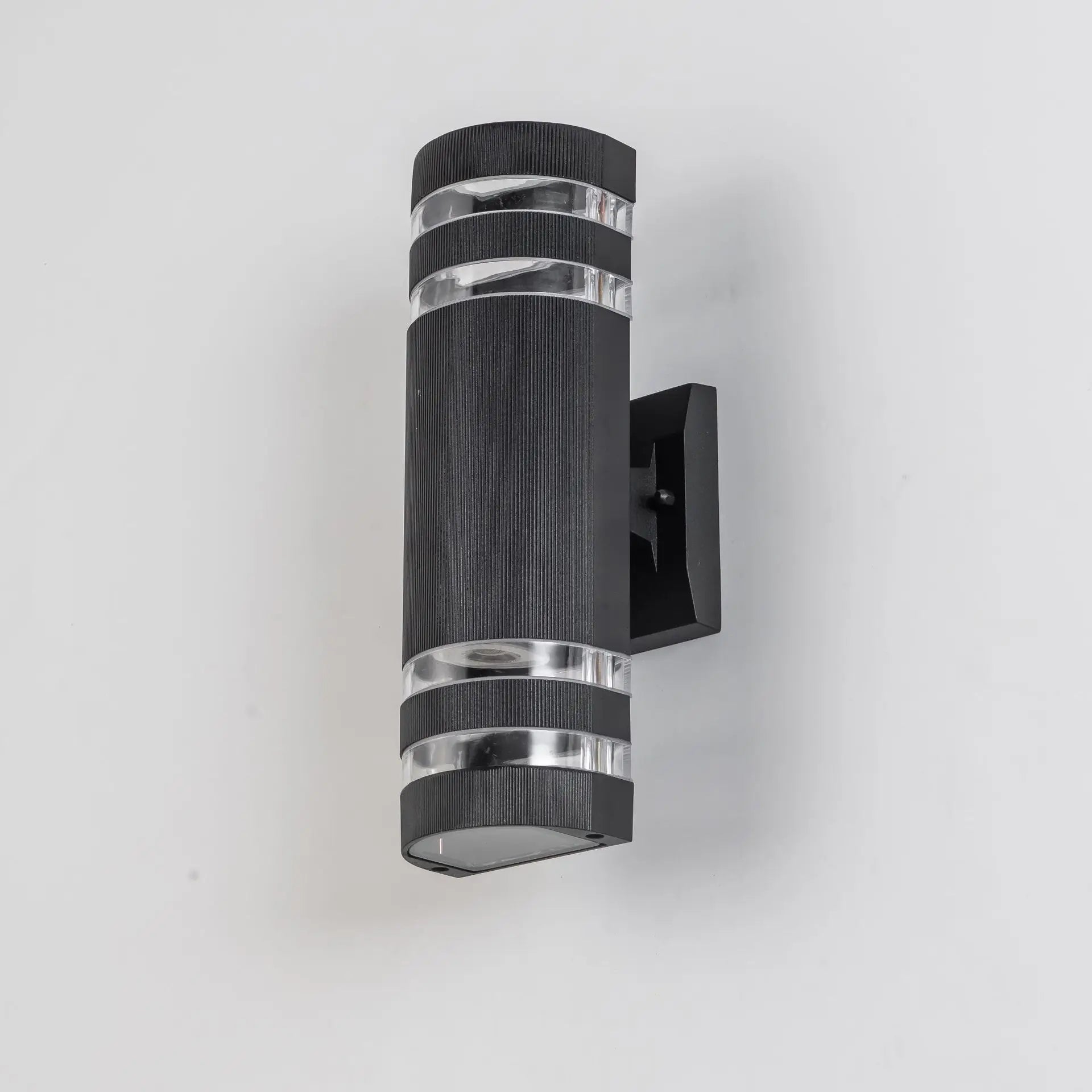 applique murale led extérieure en demi-cercle design pour espaces extérieurs - vue 5 sur 12