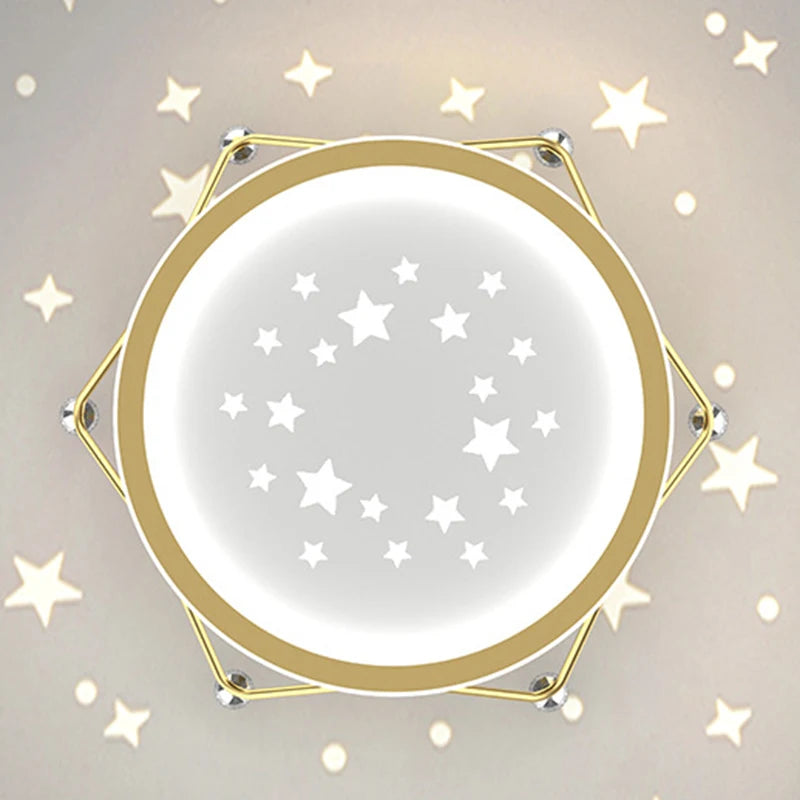 Modern minimalist ceiling light for children's room decor - vue 5 sur 7