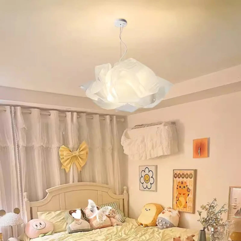lustre en forme de fleur pour chambre d'enfant romantique - vue 2 sur 8