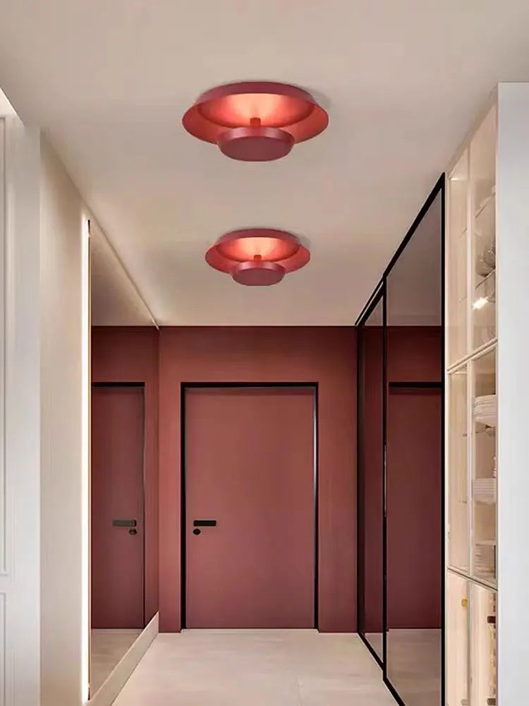 Minimalist nordic decorative ceiling light for modern interiors - vue 3 sur 10