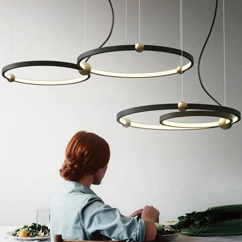 lustre sandyha multi-anneau en fer noir led design luxe - vue 3 sur 9