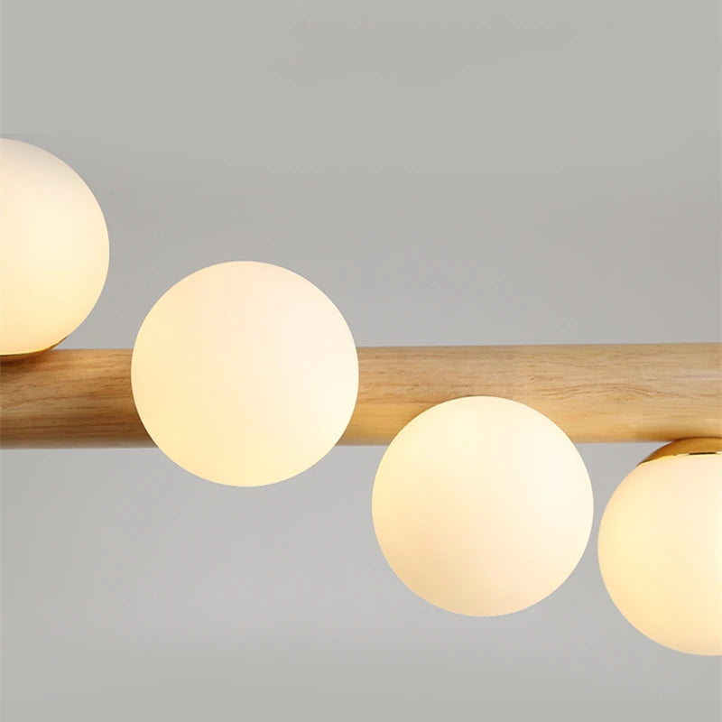 Lustre suspendu en bois massif avec boules de verre blanc lait - vue 4 sur 11