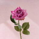 Realistic artificial roses for party decoration