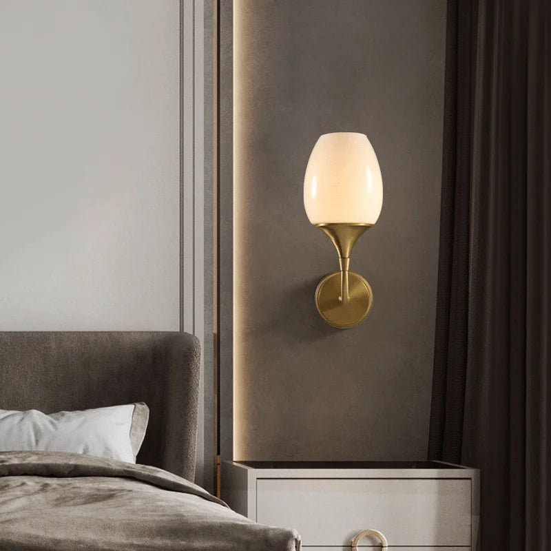 Minimalist copper wall light for decorative lighting - vue 4 sur 8