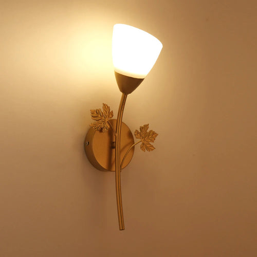 applique murale nordique moderne en fer avec boule de verre
