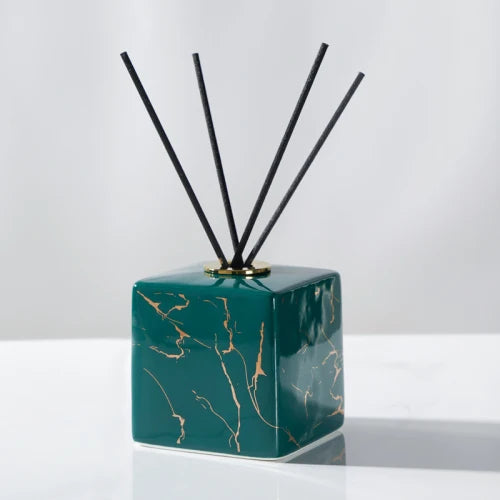 bouteille en céramique pour désinfectant et gel douche - vue 13 sur 26