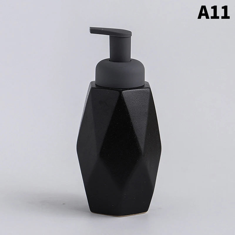 bouteille céramique distributeur savon liquide et gel douche - vue 11 sur 18