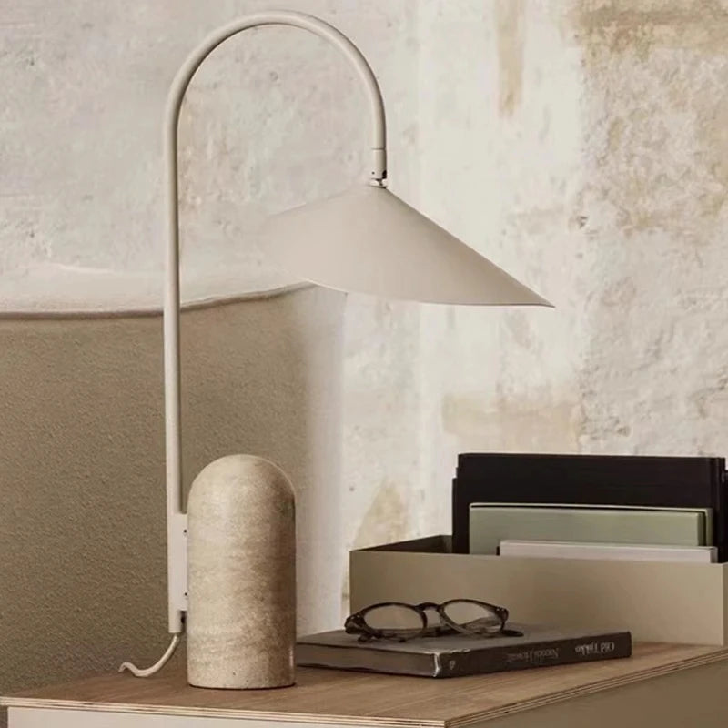 Lampadaire en marbre et pierre réglable
