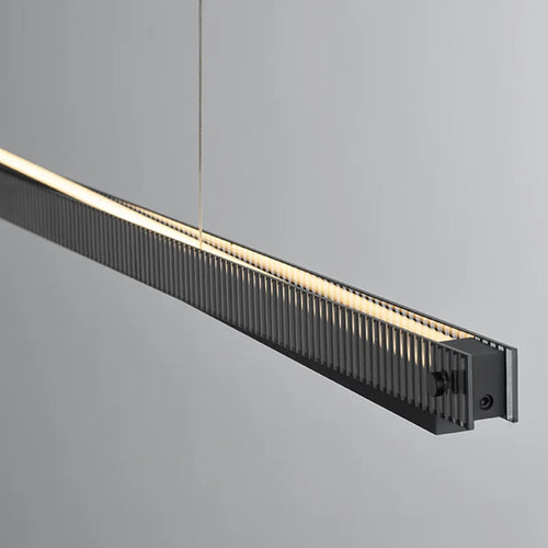 Lustre design en aluminium et en verre en forme de barre