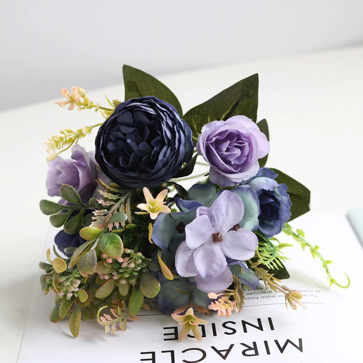bouquet de fleurs artificielles pour décoration mariage et événements - vue 6 sur 11