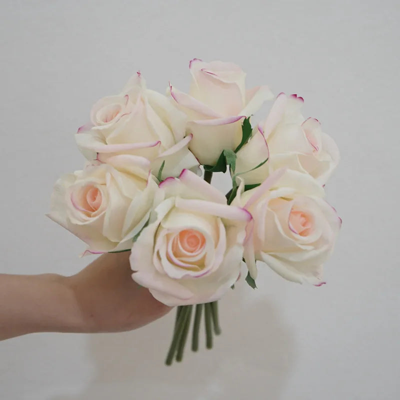 Realistic artificial rose bouquets for versatile decorations - vue 9 sur 12