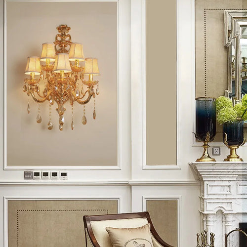 applique murale en cristal doré à cinq têtes pour intérieur élégant - vue 4 sur 8