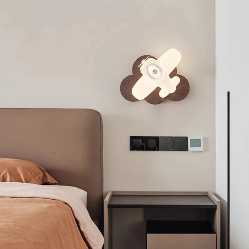 applique murale hélicoptère rétro en bois massif pour chambre enfant - vue 2 sur 16