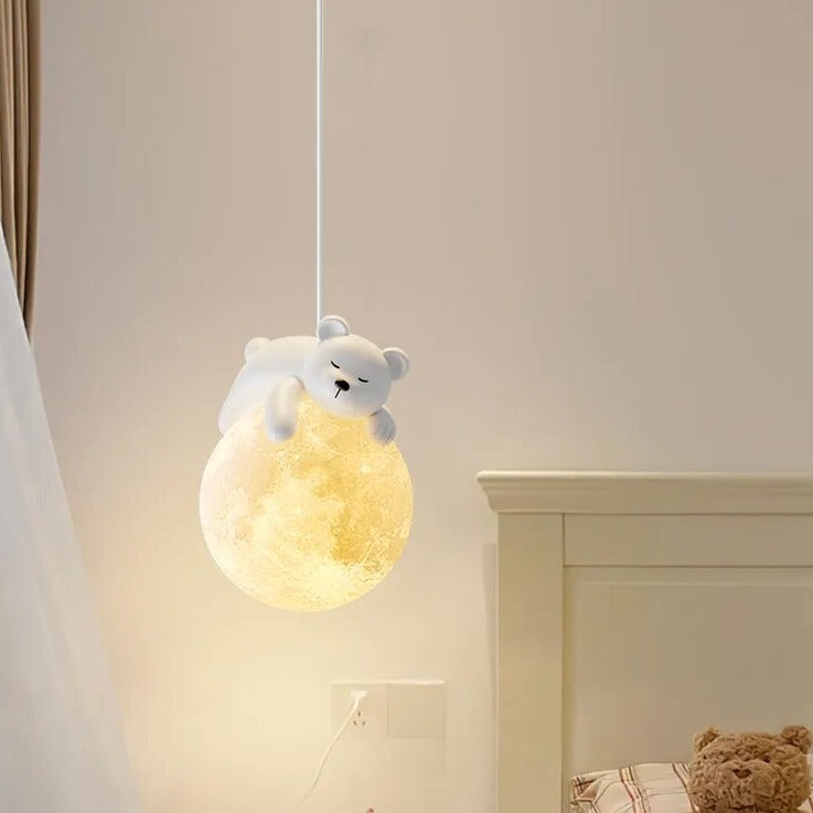 Suspension créative avec boule et lapin ou ours allongé - vue 3 sur 6