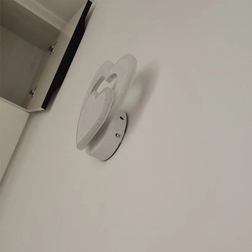 applique murale led design coeur nordique moderne