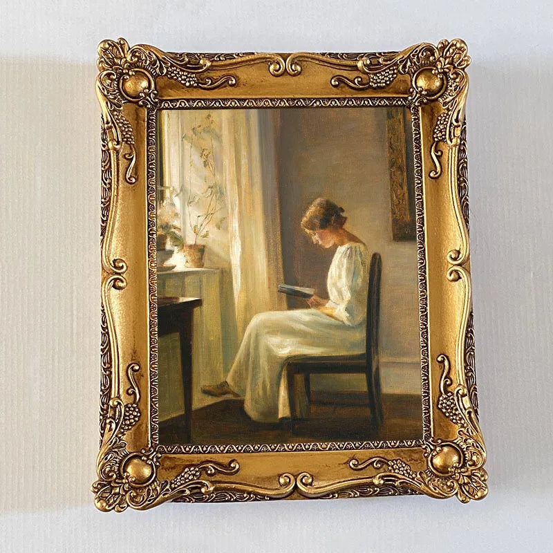 Rectangular retro gold resin photo frame. Wall relief with frame painting, combination of creative picture frame. Canvas album. - vue 6 sur 11