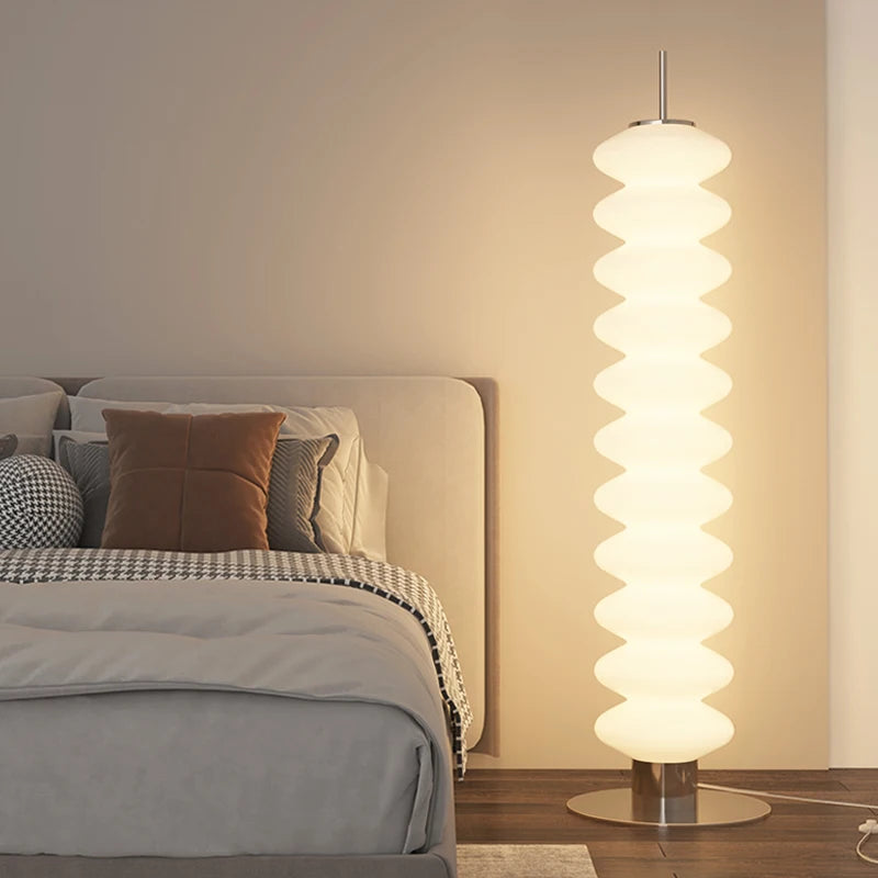 lampadaire net moderne simple pour séjour à la maison
