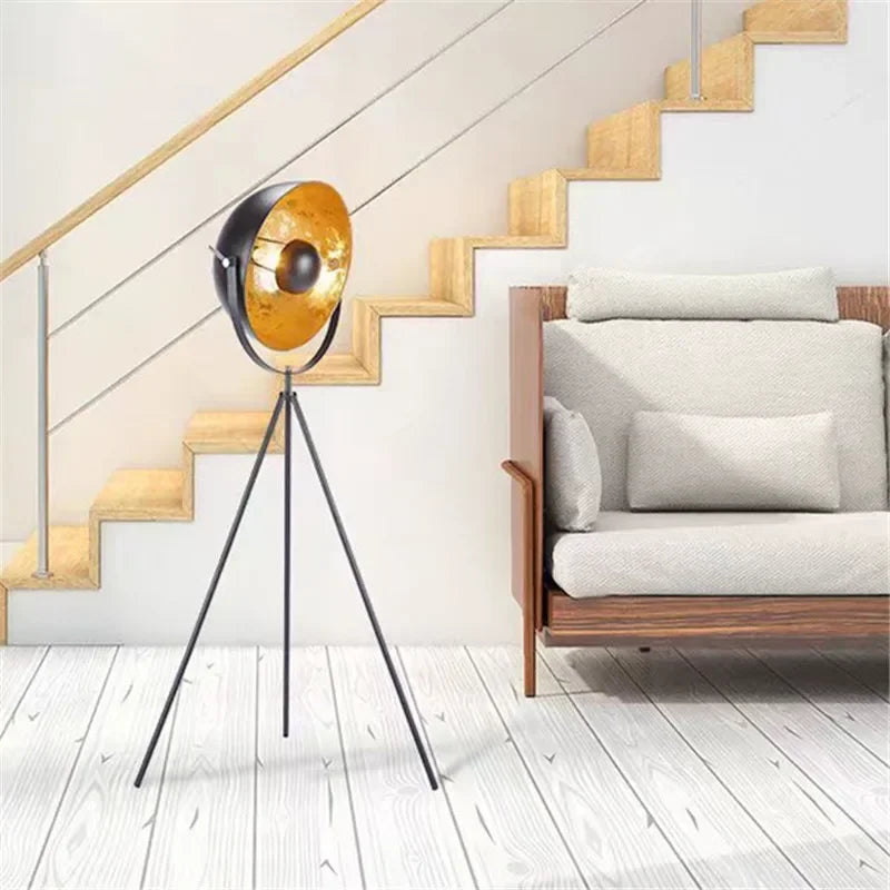 lampadaire industriel réglable avec trépied flexible pour intérieur moderne - vue 6 sur 8