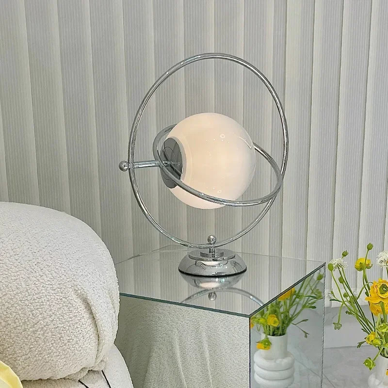 lampe de bureau rotative en verre design italien 2024 - vue 3 sur 7