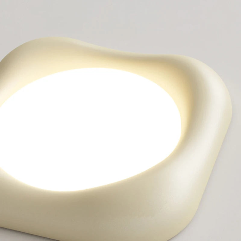 Modern minimalist ceiling light for contemporary interiors - vue 6 sur 12