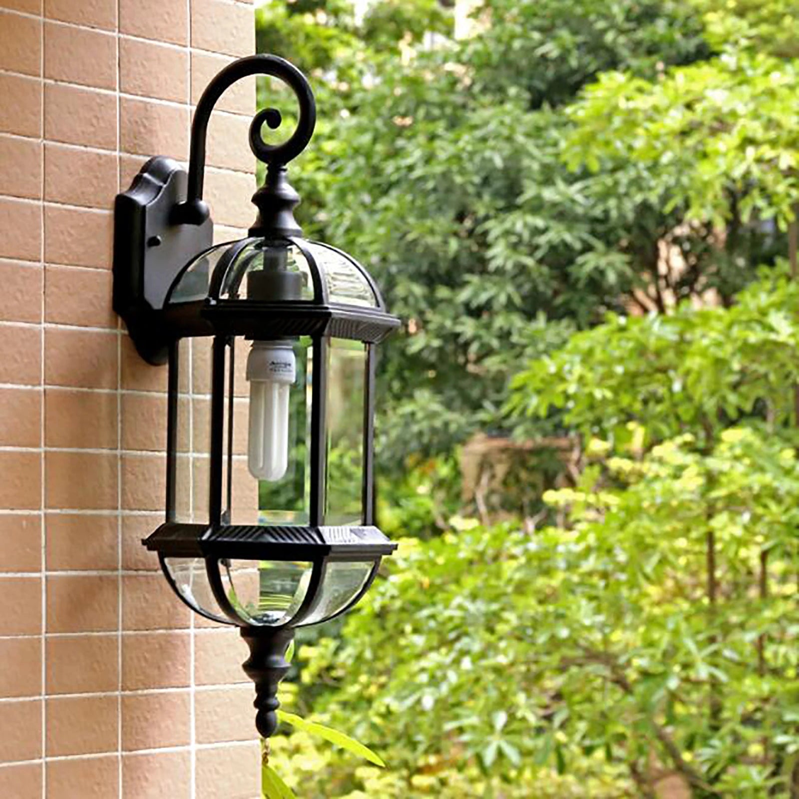 Waterproof Outdoor Wall Light, Retro Aluminum & Glass, IP54, E27 Bulb Max 100W, Wall-Mounted for Garden, Patio, and Yard Use - vue 6 sur 6