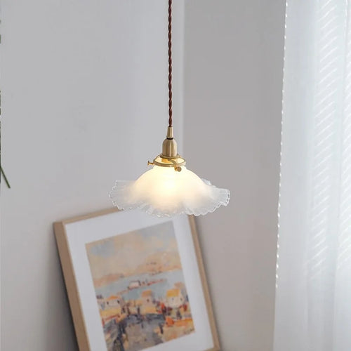 suspension en verre et laiton design nordique vintage