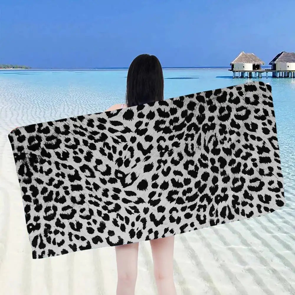 serviette de bain microfibre absorbante motif leopard vache - vue 5 sur 7